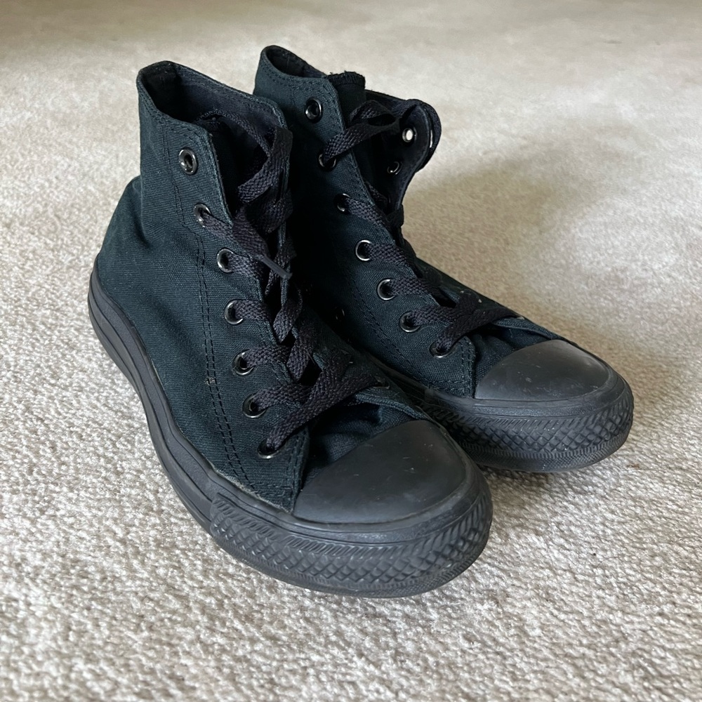 Black Converse